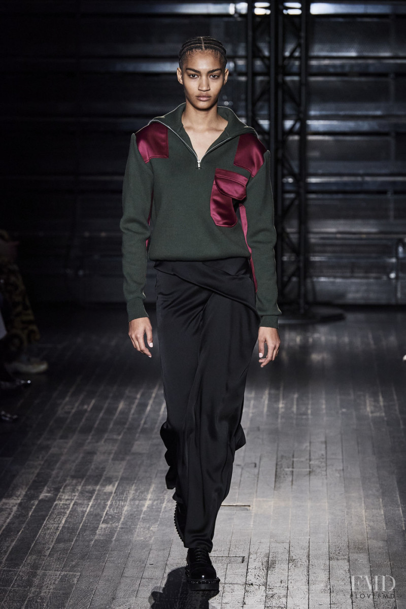 Anyelina Rosa featured in  the Atlein fashion show for Autumn/Winter 2020