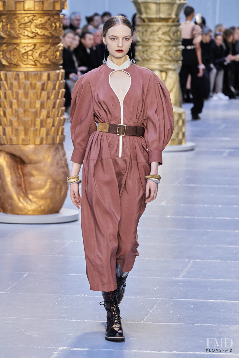 Fran Summers featured in  the Chloe fashion show for Autumn/Winter 2020