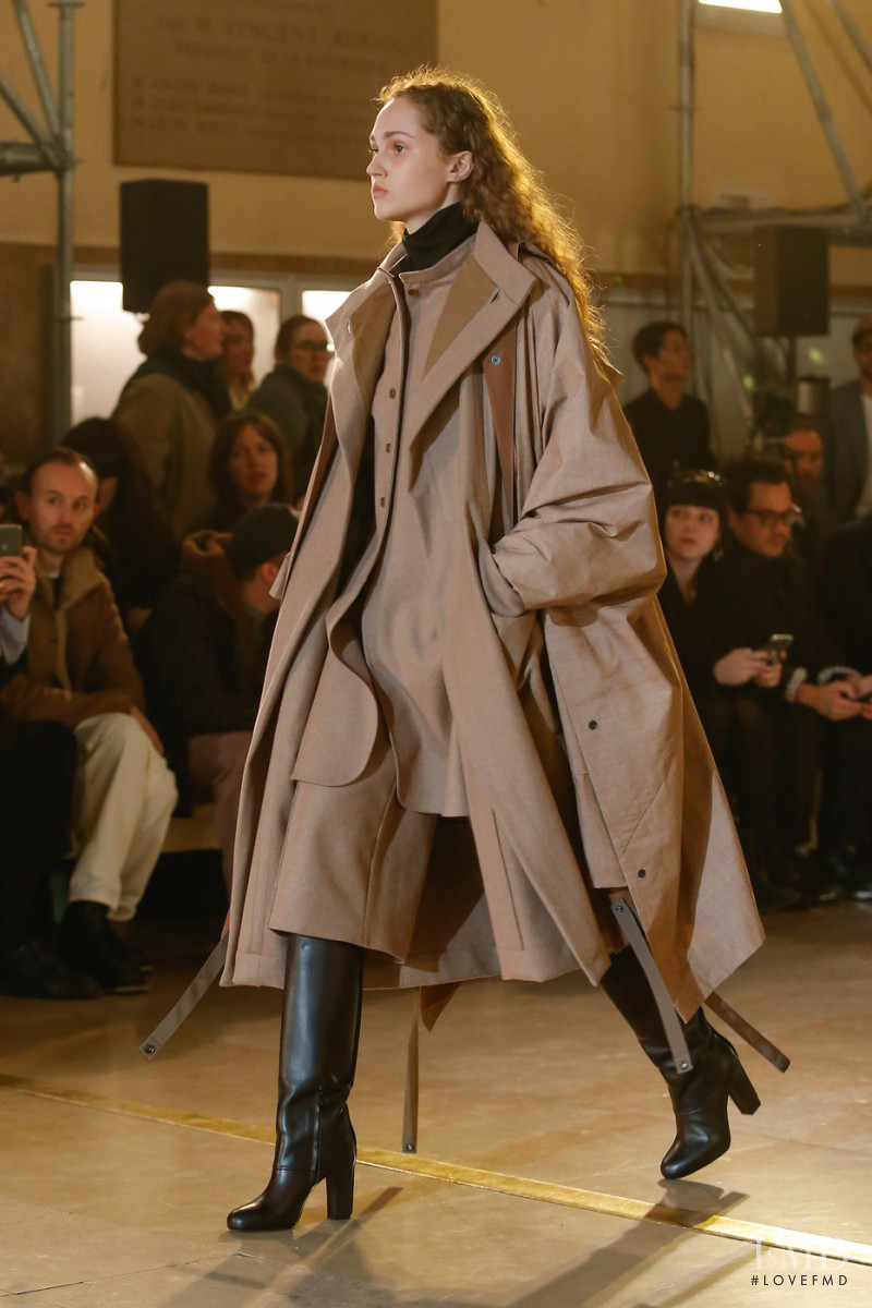 Michelle Gutknecht featured in  the Christophe Lemaire fashion show for Autumn/Winter 2020
