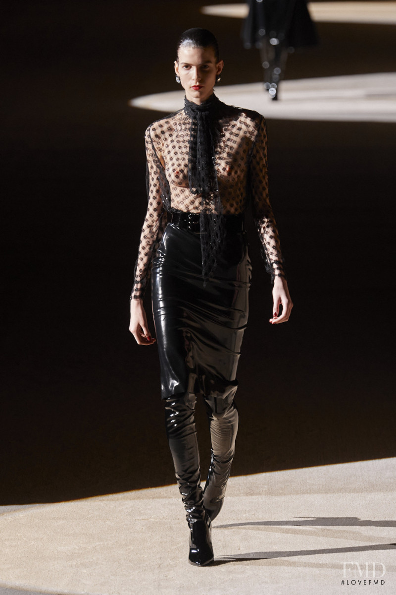 Elisa Mitrofan featured in  the Saint Laurent fashion show for Autumn/Winter 2020
