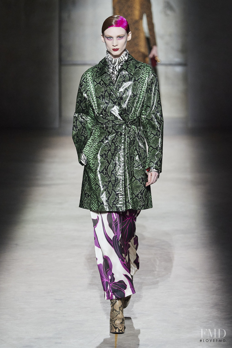 Kaila Wyatt featured in  the Dries van Noten fashion show for Autumn/Winter 2020