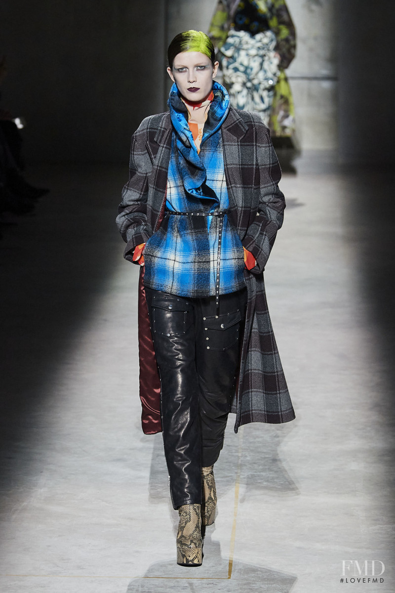Tessa Bruinsma featured in  the Dries van Noten fashion show for Autumn/Winter 2020