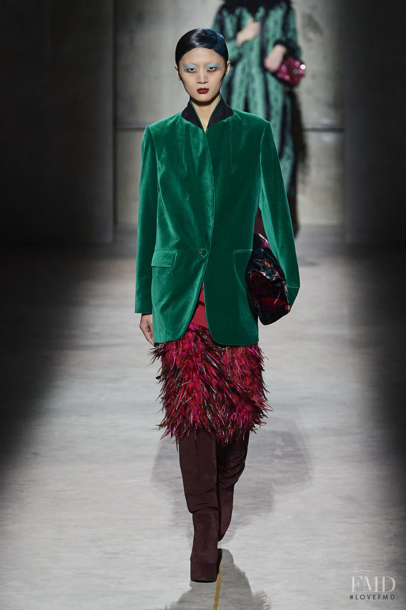 Yilan Hua featured in  the Dries van Noten fashion show for Autumn/Winter 2020