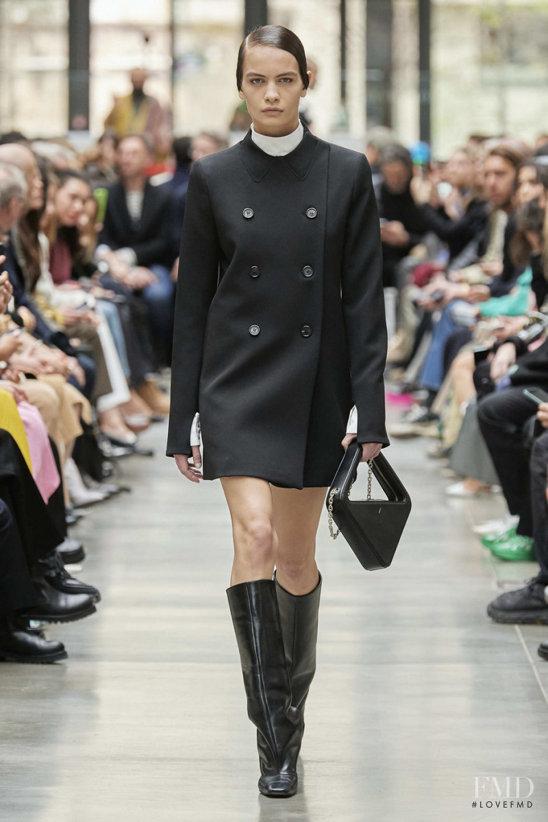 Nina Marker featured in  the Coperni fashion show for Autumn/Winter 2020