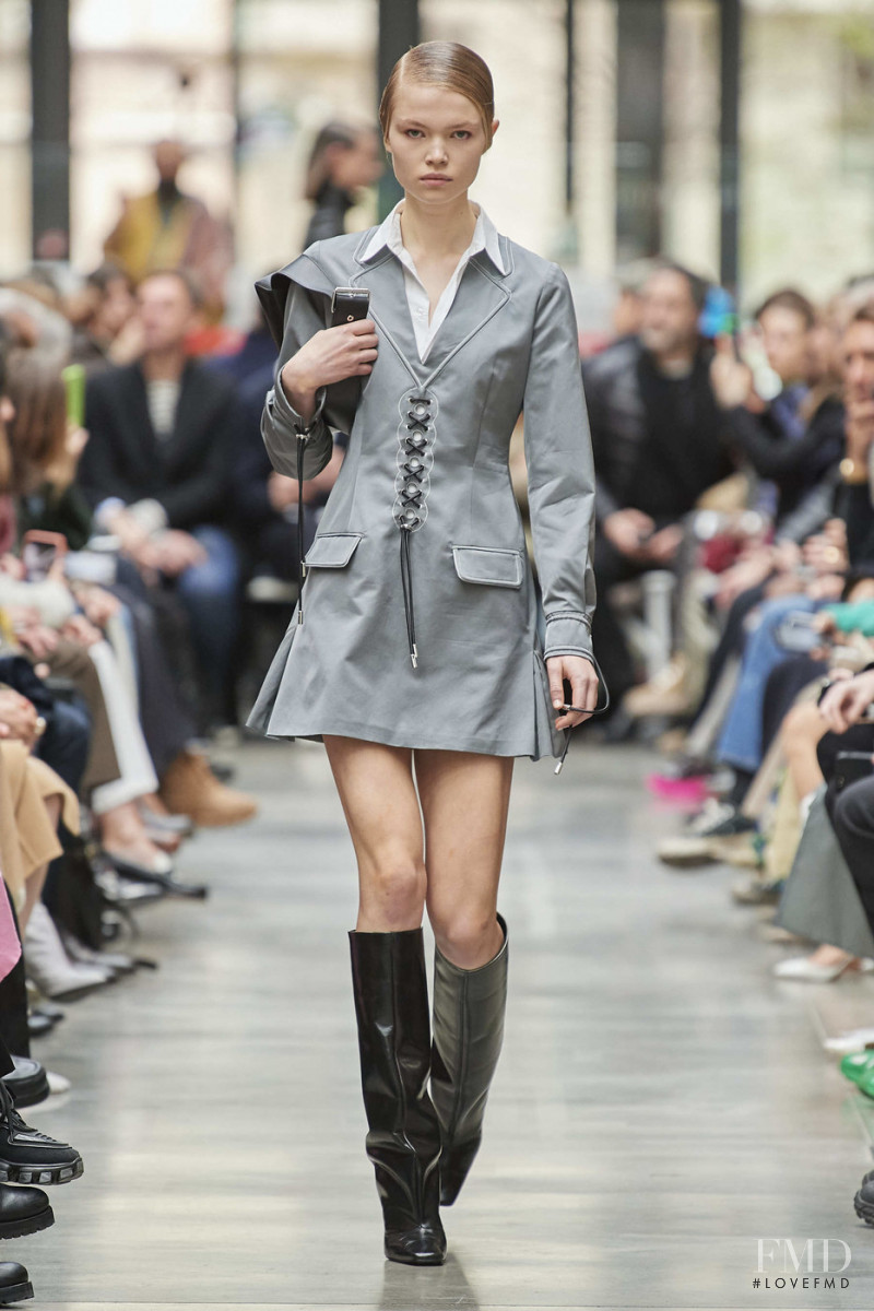 Luna Clarysse featured in  the Coperni fashion show for Autumn/Winter 2020