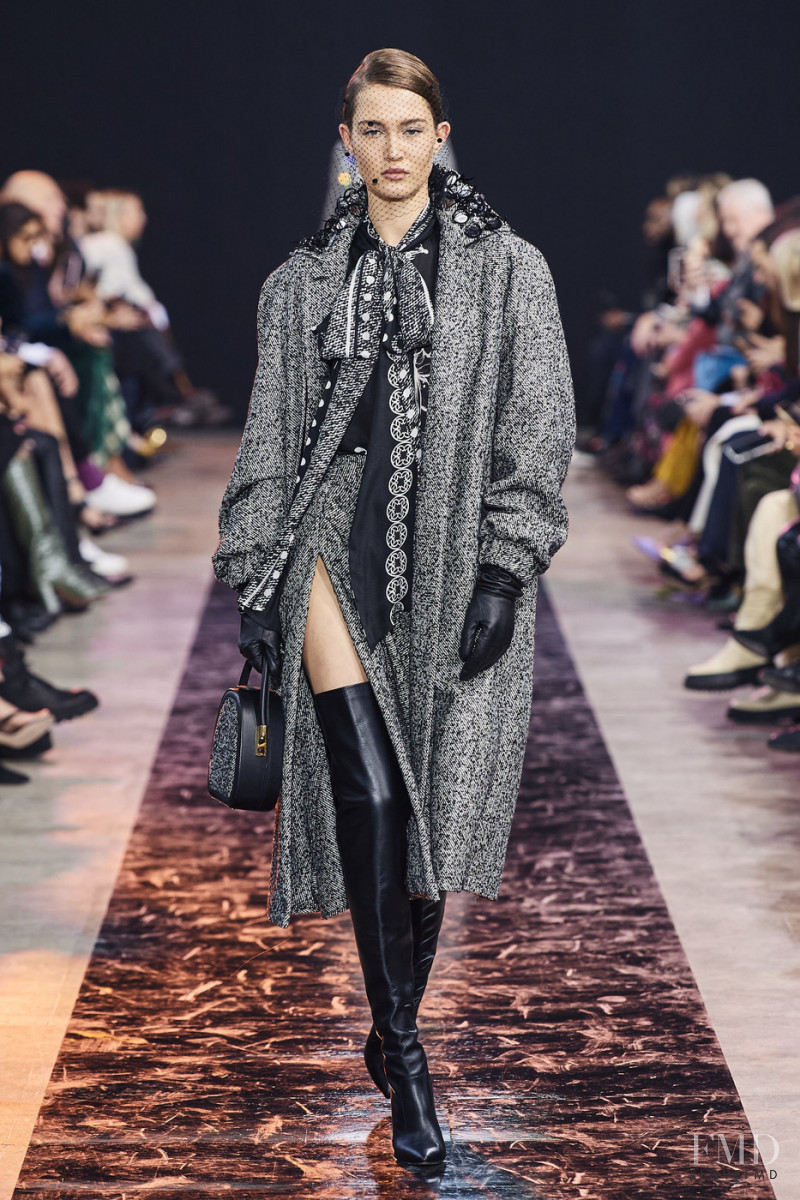 Vika Evseeva featured in  the Elie Saab fashion show for Autumn/Winter 2020