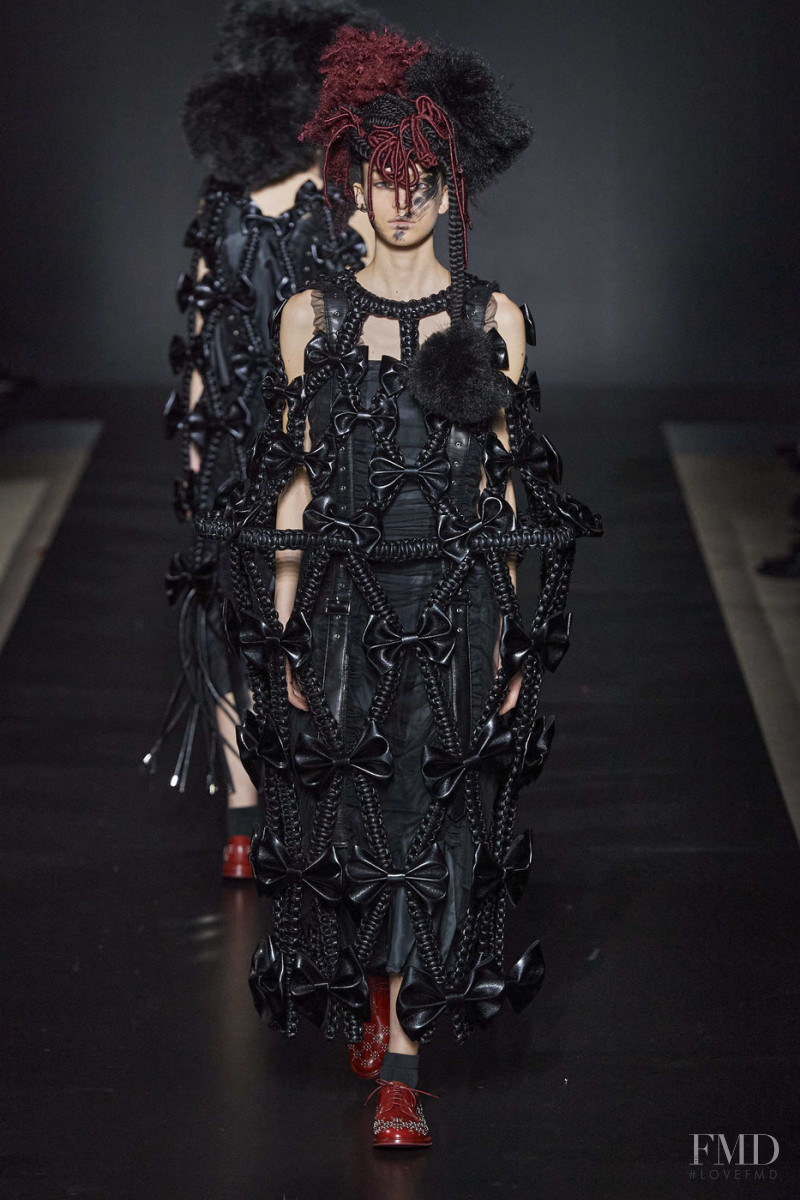 Noir Kei Ninomiya fashion show for Autumn/Winter 2020