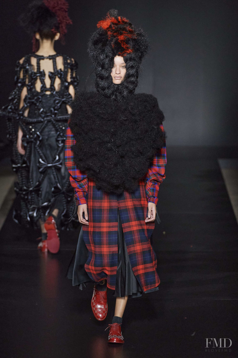 Noir Kei Ninomiya fashion show for Autumn/Winter 2020