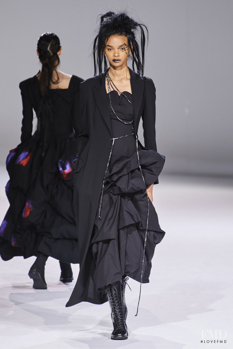 Yohji Yamamoto fashion show for Autumn/Winter 2020