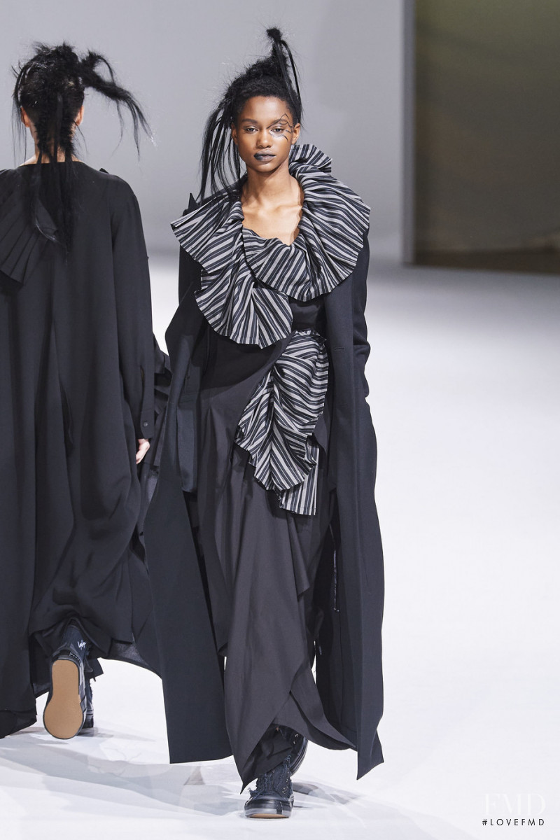 Tara Falla featured in  the Yohji Yamamoto fashion show for Autumn/Winter 2020