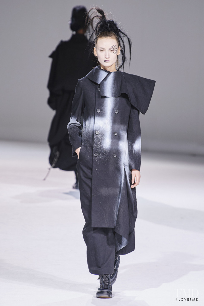 Yohji Yamamoto fashion show for Autumn/Winter 2020