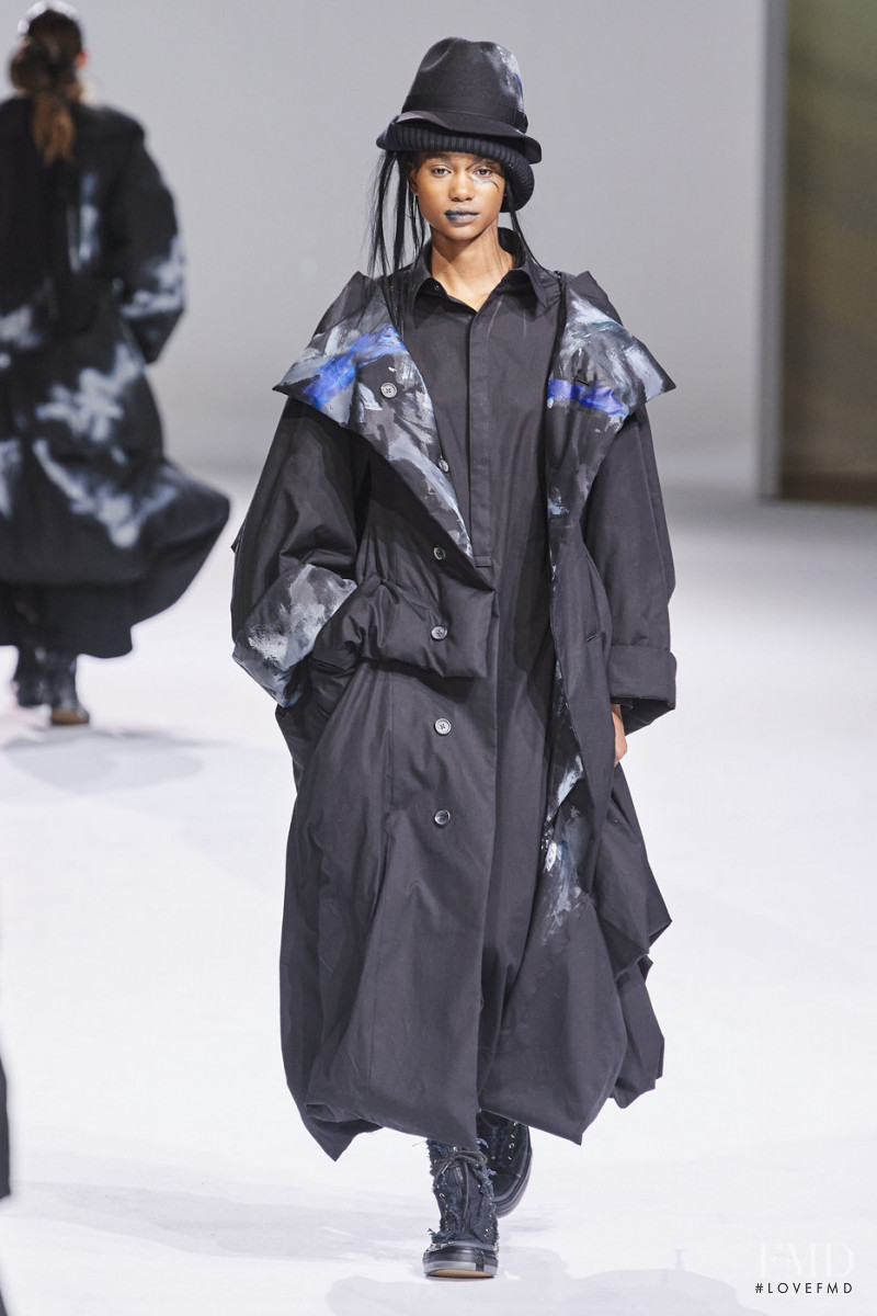 Tara Falla featured in  the Yohji Yamamoto fashion show for Autumn/Winter 2020