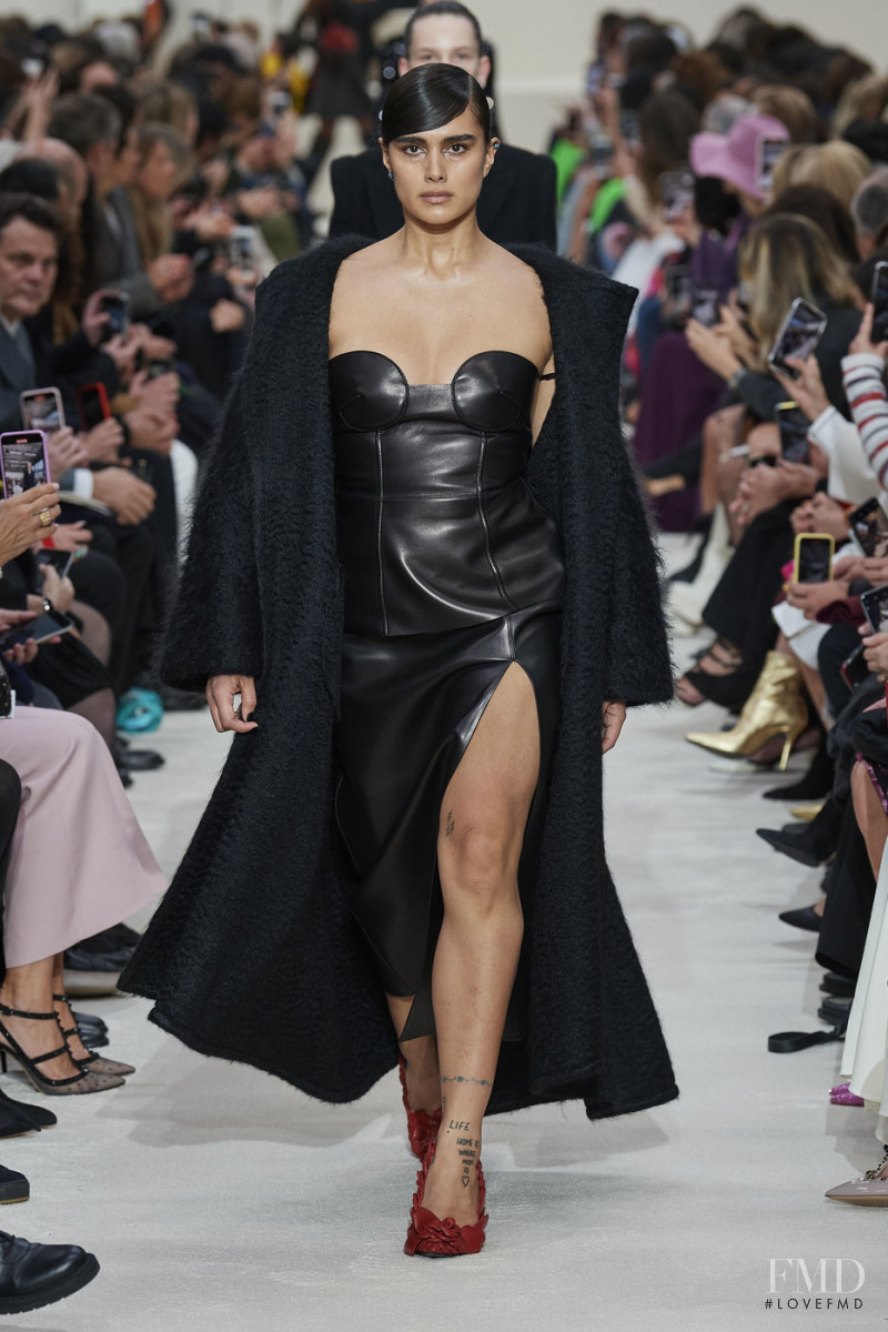 Jill Kortleve featured in  the Valentino fashion show for Autumn/Winter 2020
