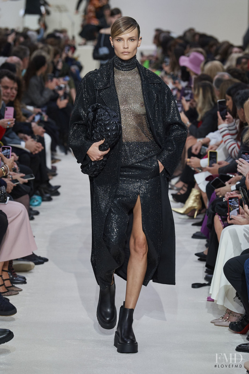 Natasha Poly featured in  the Valentino fashion show for Autumn/Winter 2020