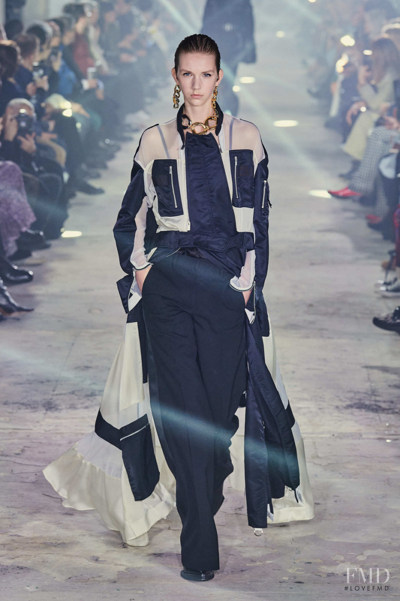 Bente Oort featured in  the Sacai fashion show for Autumn/Winter 2020