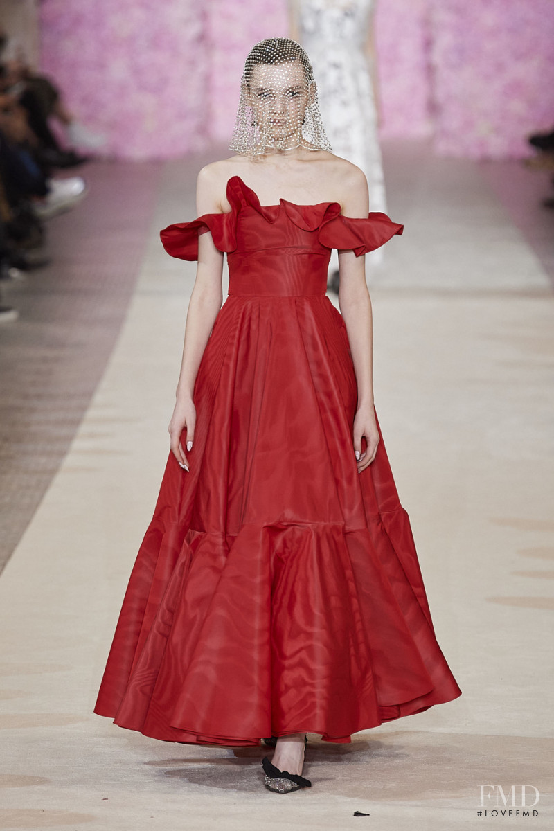 Valeria Chenskaya featured in  the Giambattista Valli fashion show for Autumn/Winter 2020