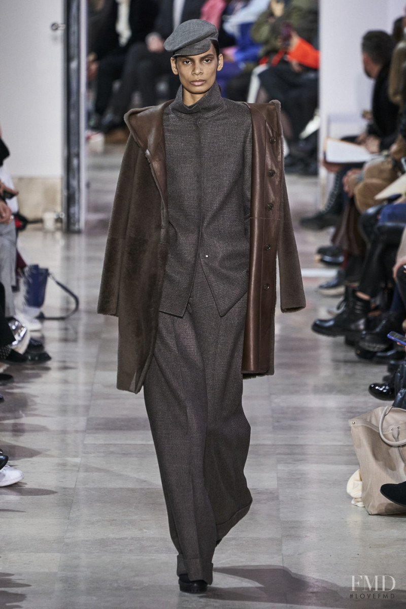 Annibelis Baez featured in  the Akris fashion show for Autumn/Winter 2020