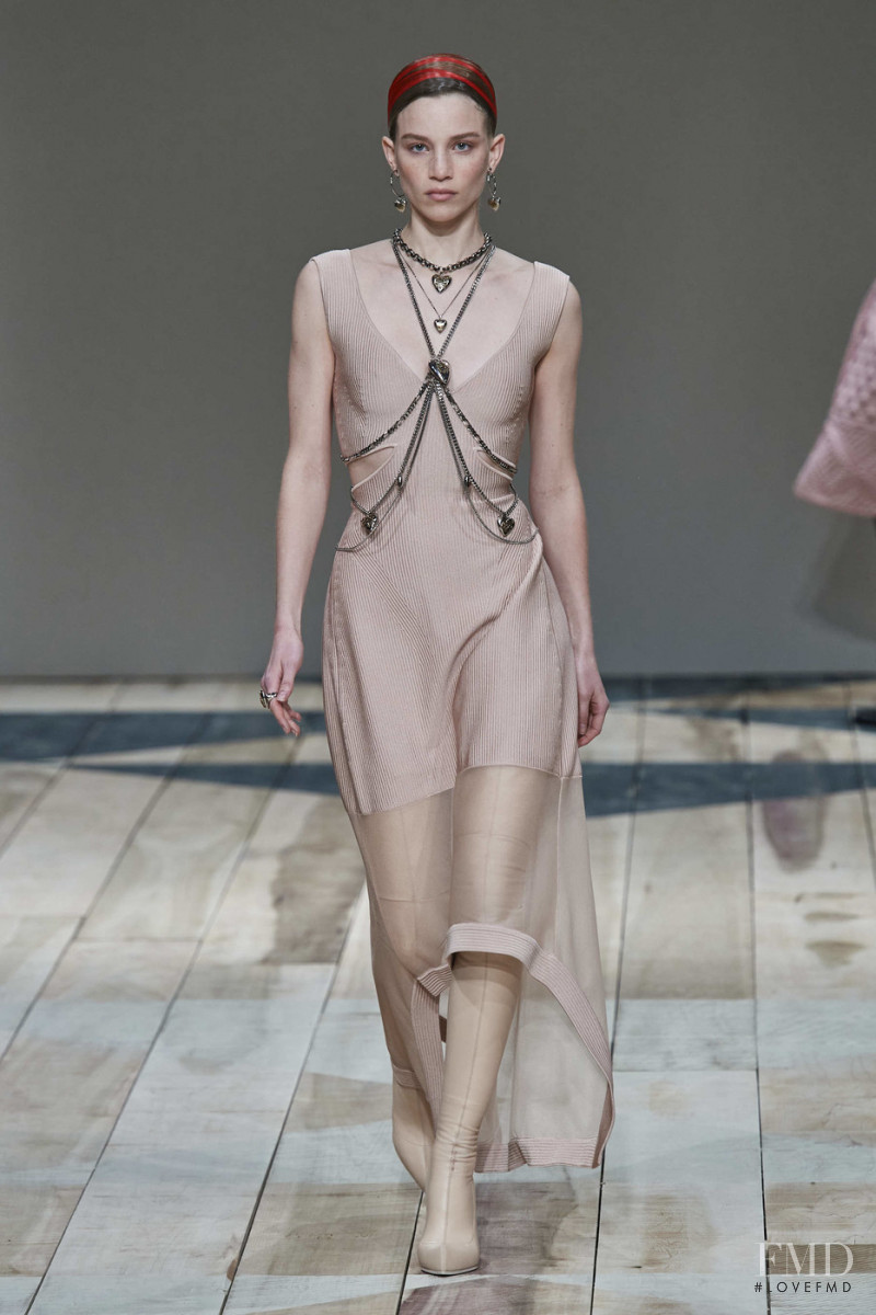 Rebecca Leigh Longendyke featured in  the Alexander McQueen fashion show for Autumn/Winter 2020