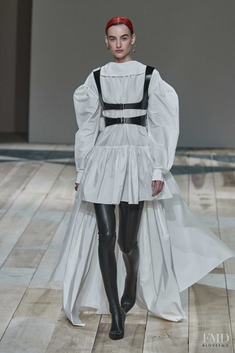 Maartje Verhoef featured in  the Alexander McQueen fashion show for Autumn/Winter 2020