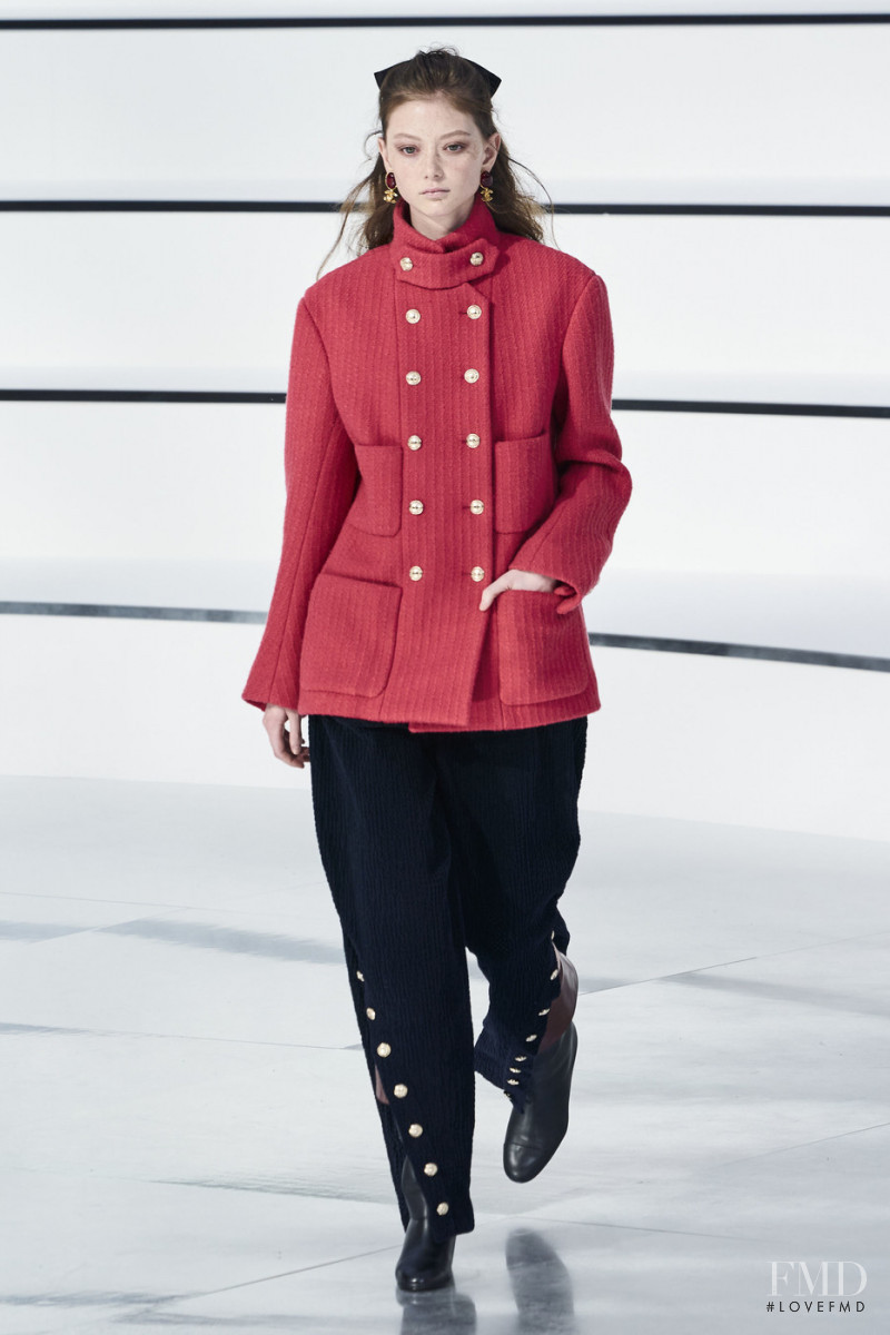 Sara Grace Wallerstedt featured in  the Chanel fashion show for Autumn/Winter 2020