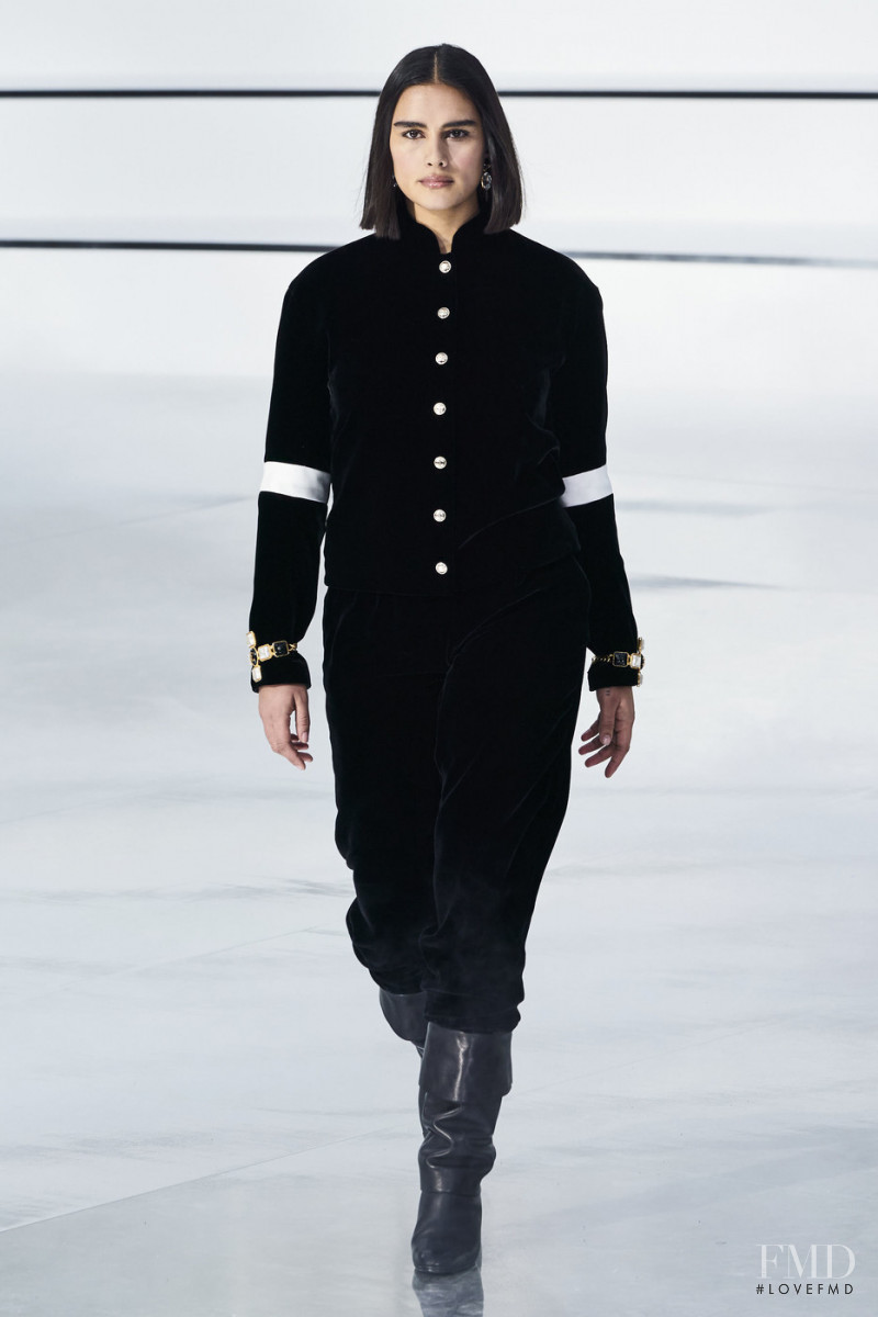 Jill Kortleve featured in  the Chanel fashion show for Autumn/Winter 2020