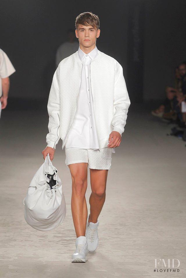 Hugo Costa fashion show for Spring/Summer 2015