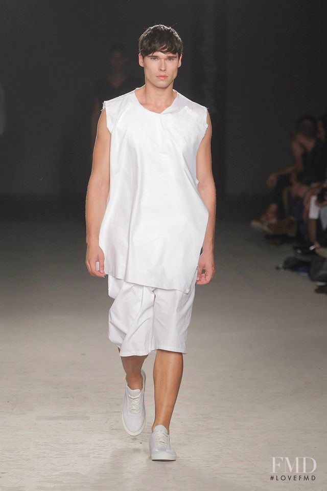 Hugo Costa fashion show for Spring/Summer 2015