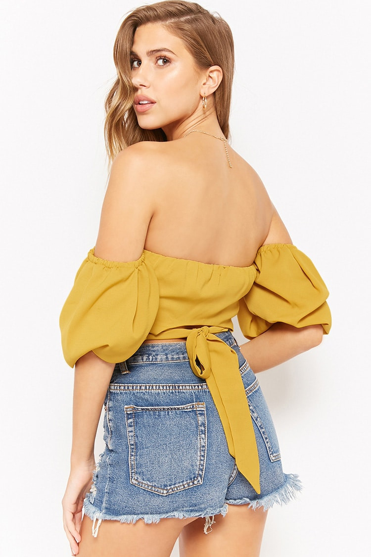Kara Del Toro featured in  the Forever 21 catalogue for Spring/Summer 2018