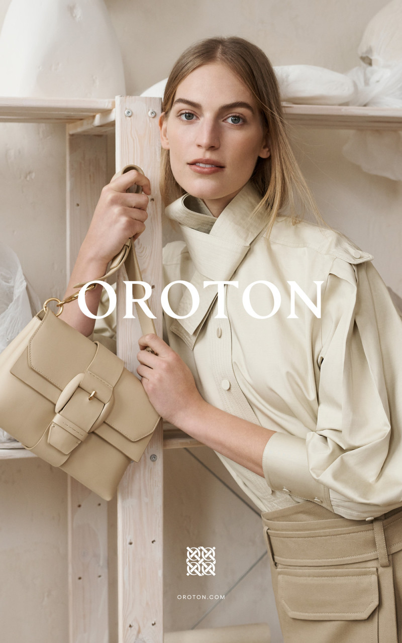 Vanessa Axente featured in  the Oroton advertisement for Spring/Summer 2020