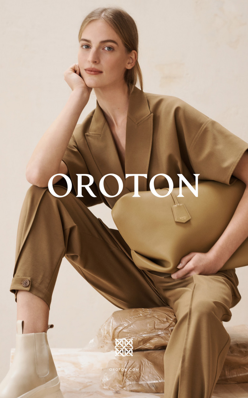 Vanessa Axente featured in  the Oroton advertisement for Spring/Summer 2020