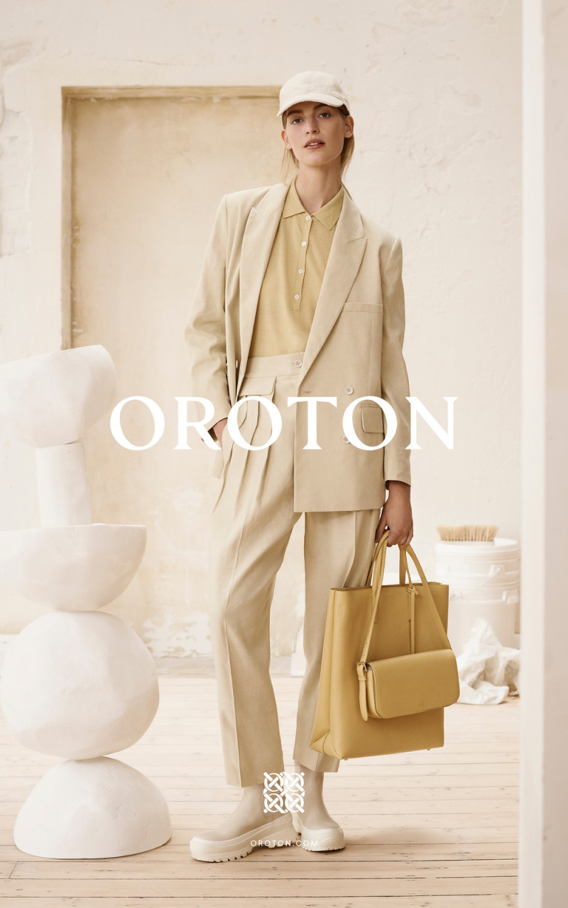 Vanessa Axente featured in  the Oroton advertisement for Spring/Summer 2020