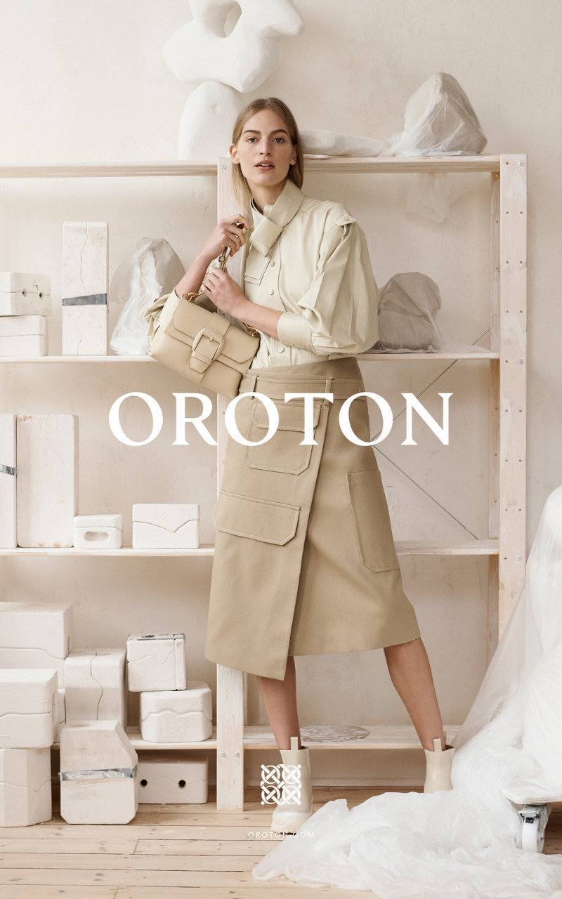 Vanessa Axente featured in  the Oroton advertisement for Spring/Summer 2020