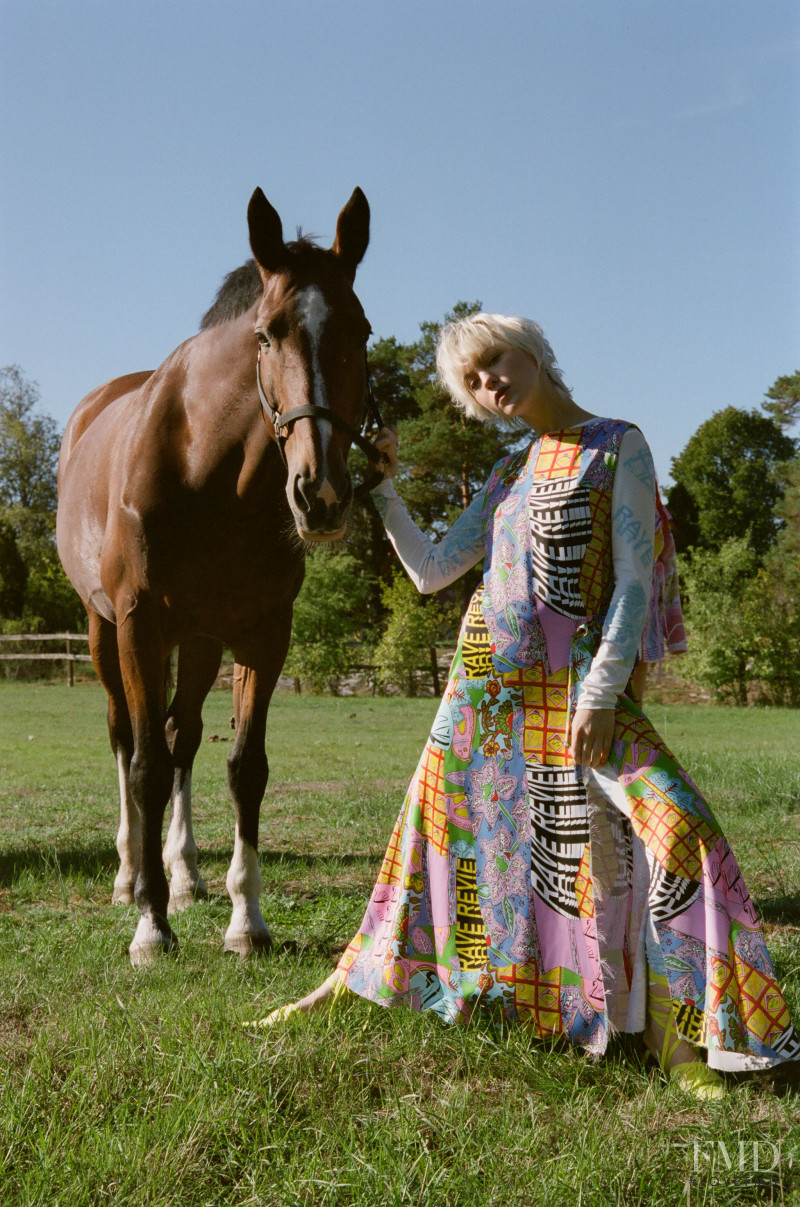 Rave Review lookbook for Spring/Summer 2019