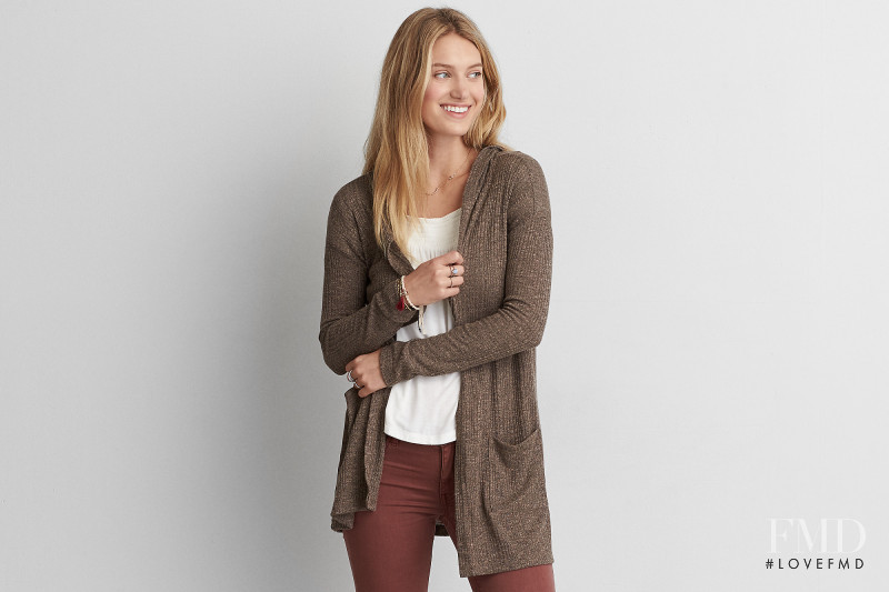 Caroline Lowe featured in  the American Eagle OutFitters catalogue for Autumn/Winter 2016