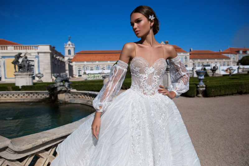 Valeria Rudenko featured in  the Milla Nova Sintra Holidays lookbook for Summer 2018