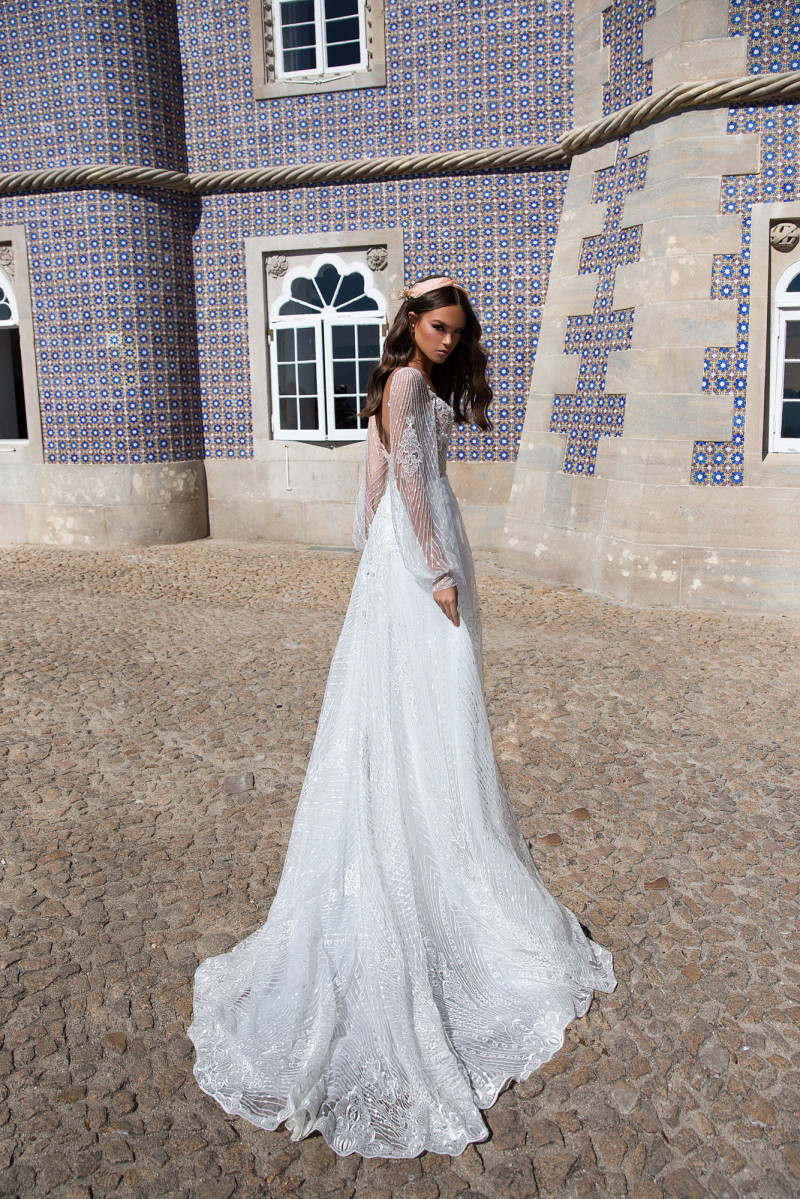 Valeria Rudenko featured in  the Milla Nova Sintra Holidays lookbook for Summer 2018