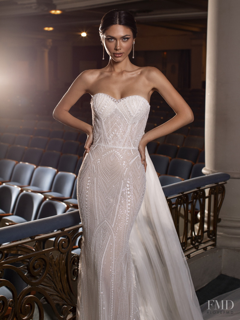 Victoria Bronova featured in  the Pronovias catalogue for Spring/Summer 2020