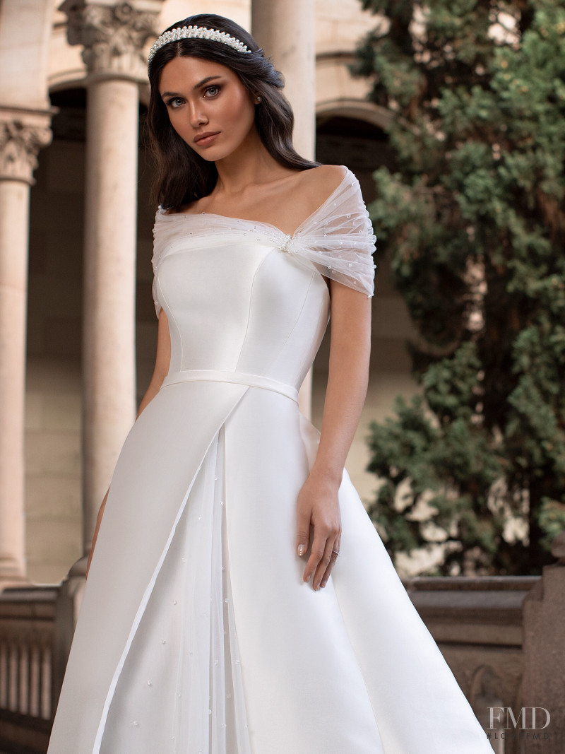 Victoria Bronova featured in  the Pronovias catalogue for Cruise 2021