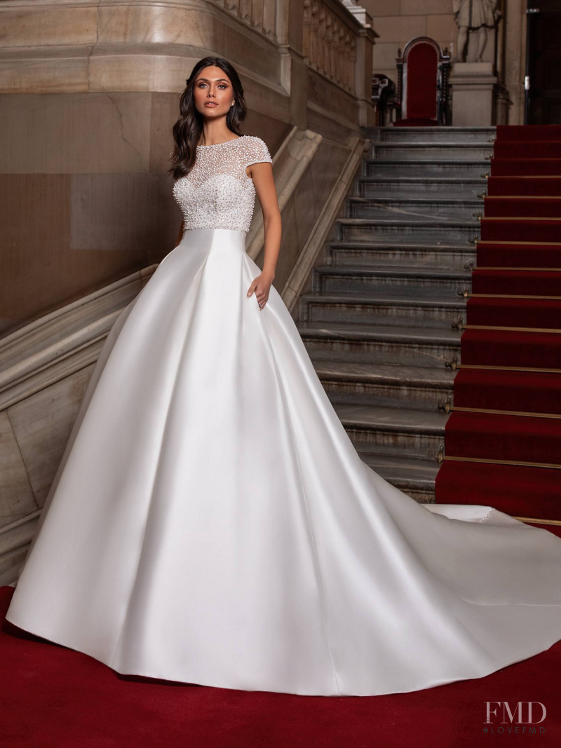 Victoria Bronova featured in  the Pronovias catalogue for Cruise 2021