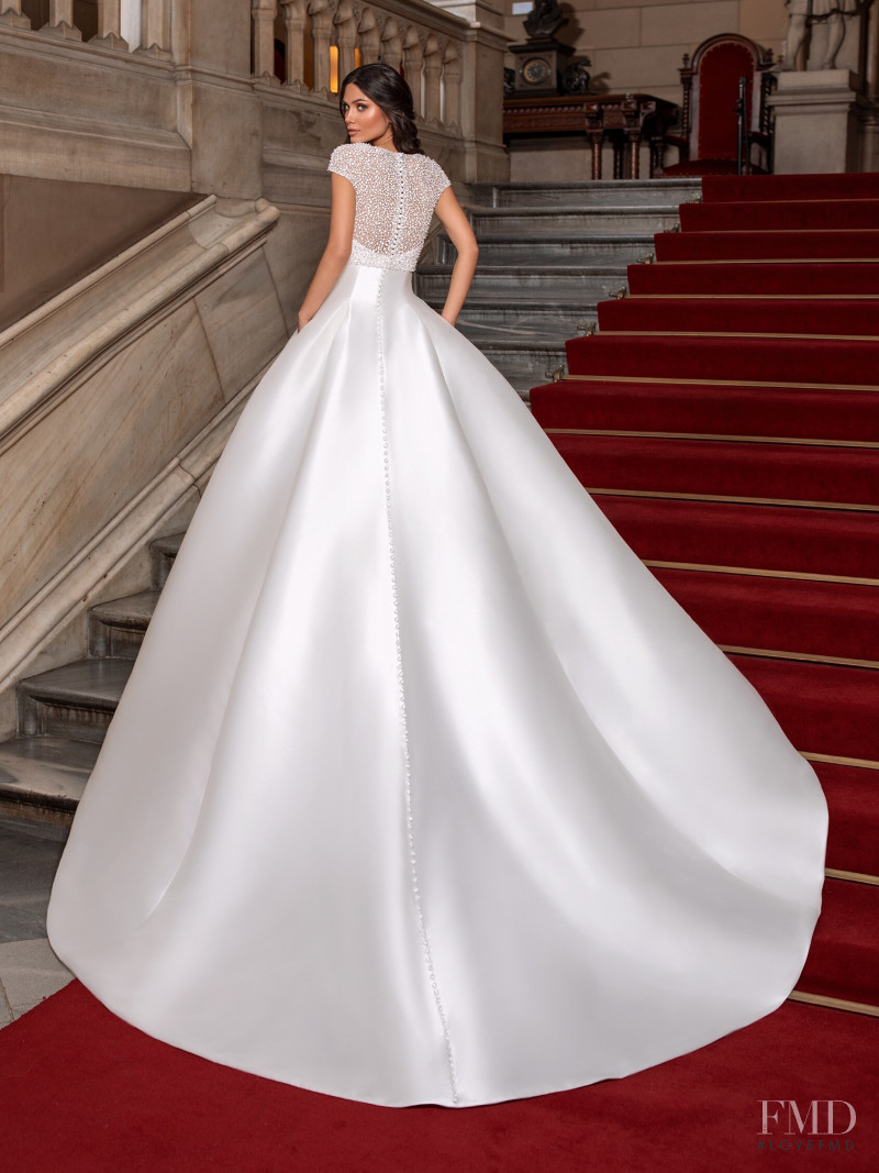 Victoria Bronova featured in  the Pronovias catalogue for Cruise 2021