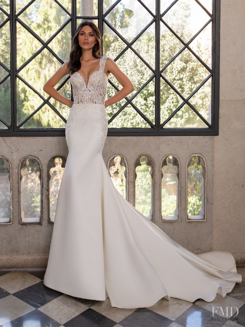 Victoria Bronova featured in  the Pronovias catalogue for Cruise 2021