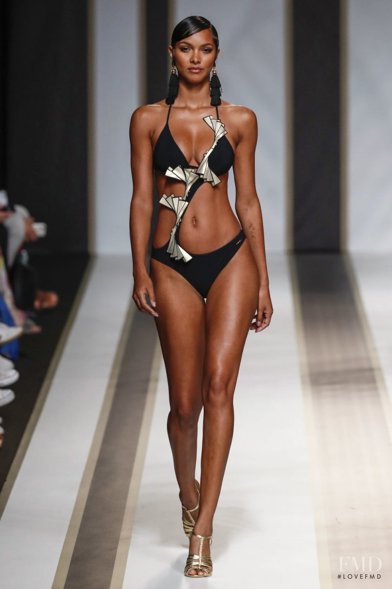 Lais Ribeiro featured in  the Dolores Cortés fashion show for Spring/Summer 2019
