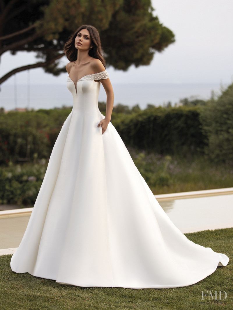 Victoria Bronova featured in  the Pronovias Contemporary Goddess catalogue for Cruise 2021