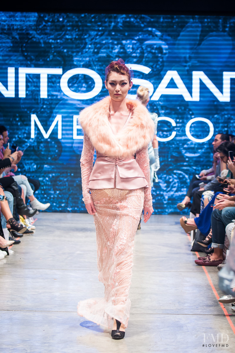 Annie van Rickley featured in  the Benito Santos fashion show for Autumn/Winter 2016