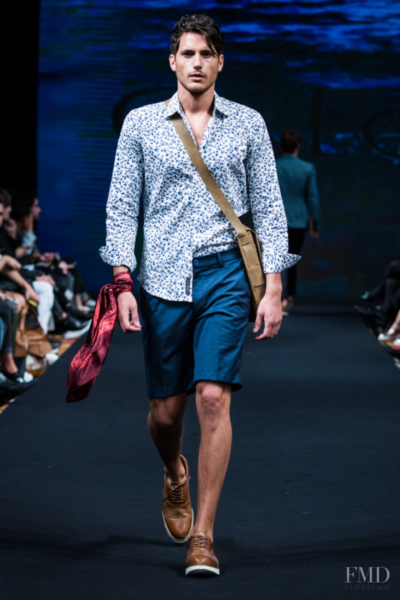 Galo Bertin fashion show for Spring/Summer 2017