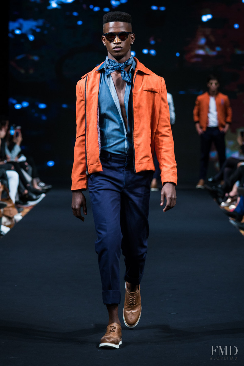 Salomon Diaz featured in  the Galo Bertin fashion show for Spring/Summer 2017