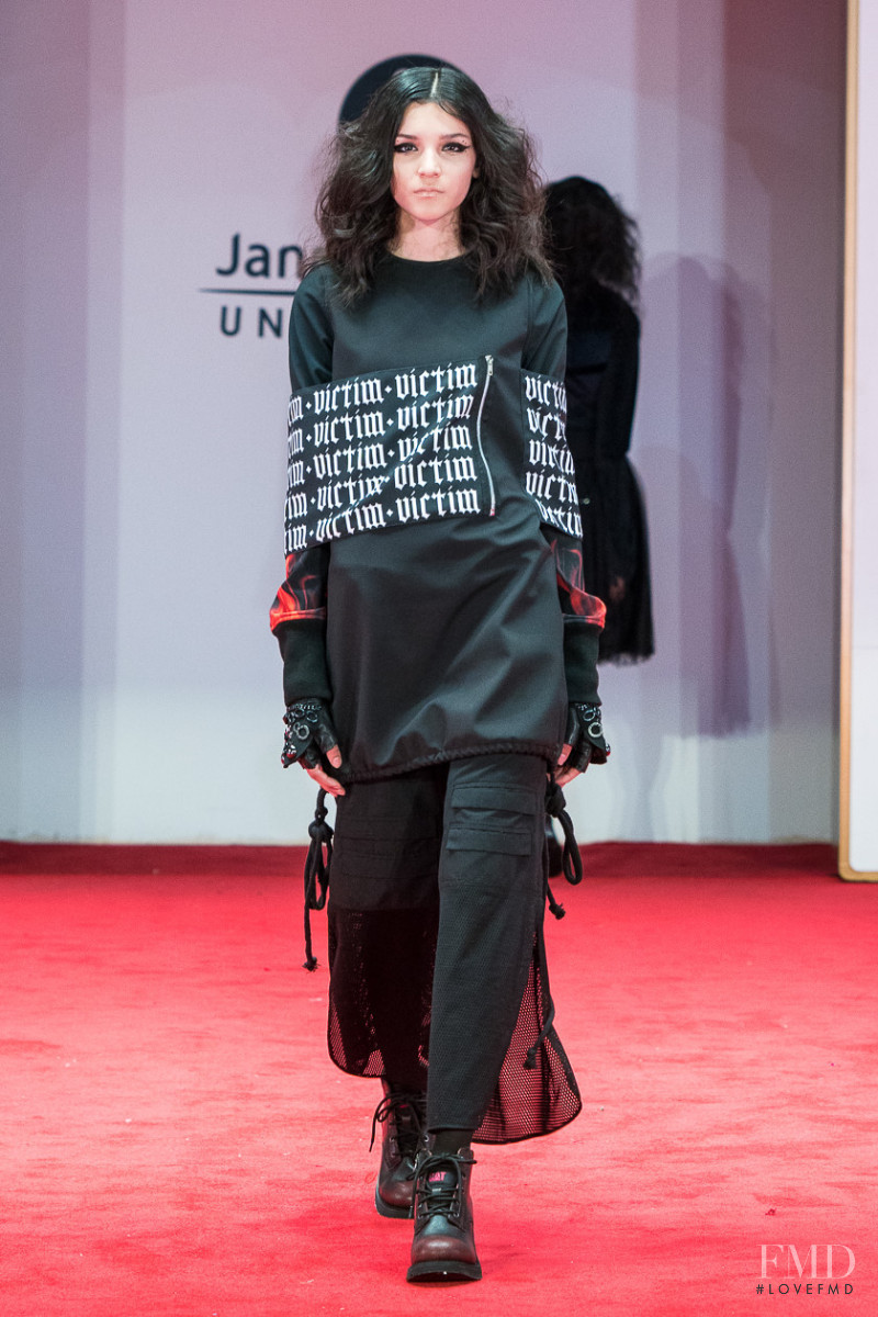 Sabinee Camou featured in  the Jannette Klein Universidad fashion show for Autumn/Winter 2017