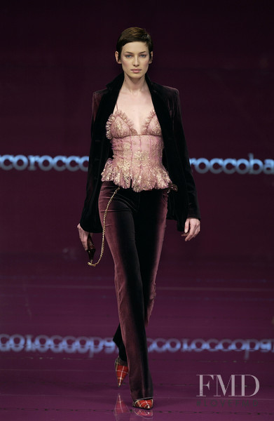 roccobarocco fashion show for Autumn/Winter 2002