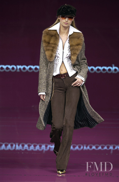 roccobarocco fashion show for Autumn/Winter 2002