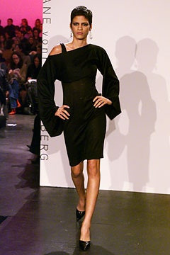 Diane Von Furstenberg fashion show for Autumn/Winter 2002